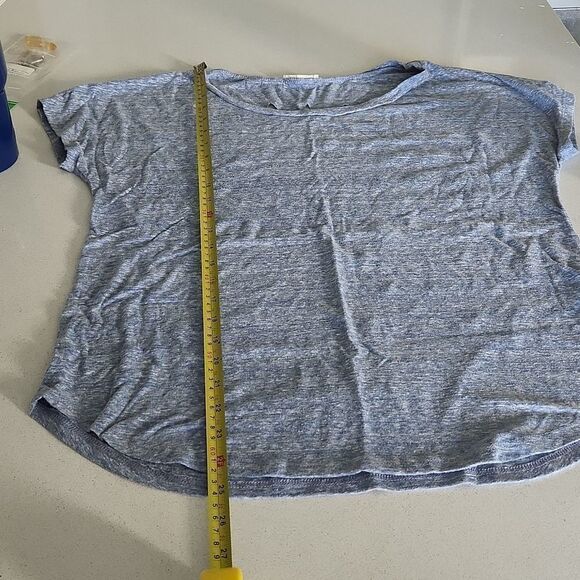 Cute blue soprano tea with cut outs on the back - Picture 4 of 6